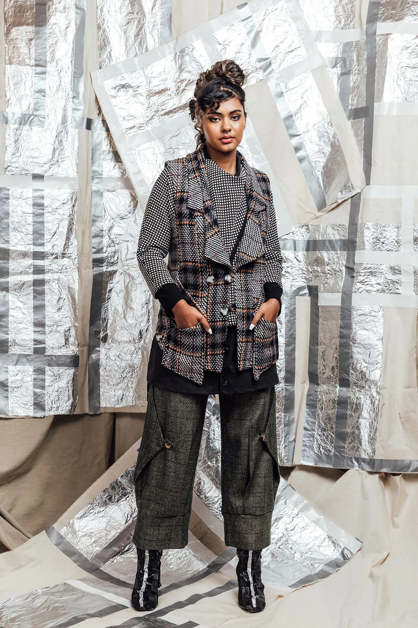 AW23 LYTHE PANELED VEST - MULTI CHECK