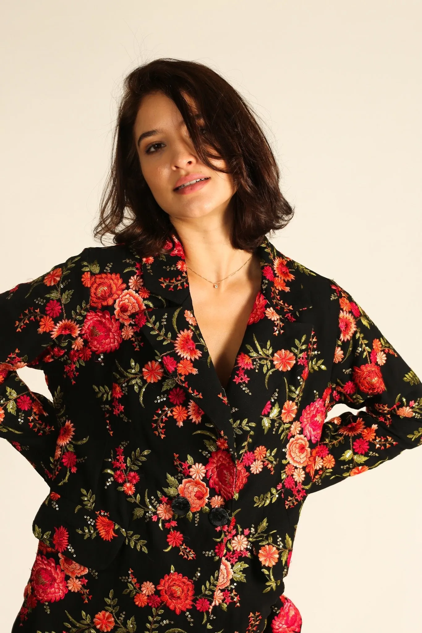 BLACK ROSE EMBROIDERED NOVELTY BLAZER JACKET MANON