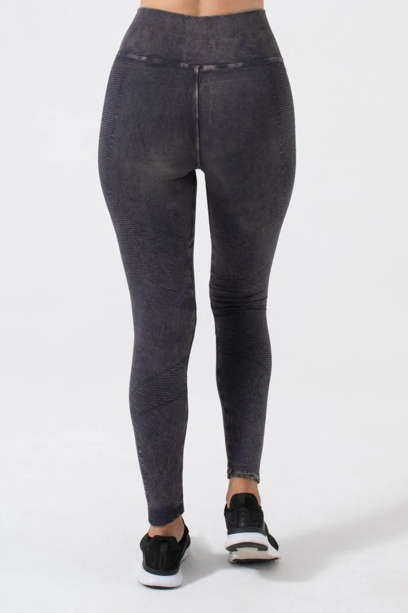 Body Engineered® One By One Legging Hand Dyed